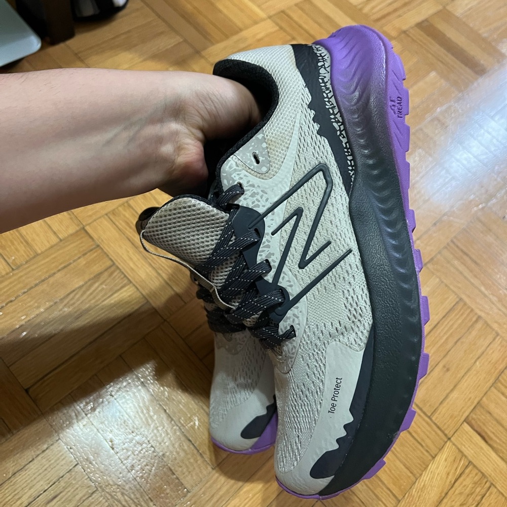 New balance shoe